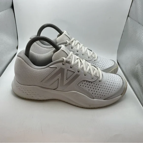 New Balance 696v3 women’s white tennis sneakers size 7.5 - Picture 2 of 10